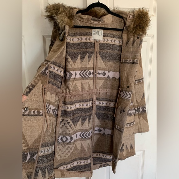 BB DAKOTA DAVINA COAT - Picture 8 of 16